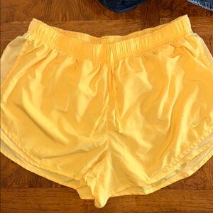 Nike Women's Tempo Yellow Running Shorts XXL